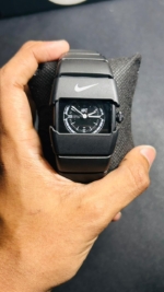 Nike Vintage Watch – Lightweight Polycarbon Design - Image 5